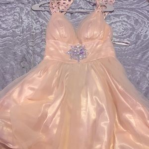 Light pick dress